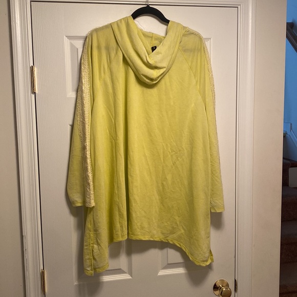Brand New French Laundry “warm olive “ long sleeve, oversized top…size 2X - Picture 2 of 3